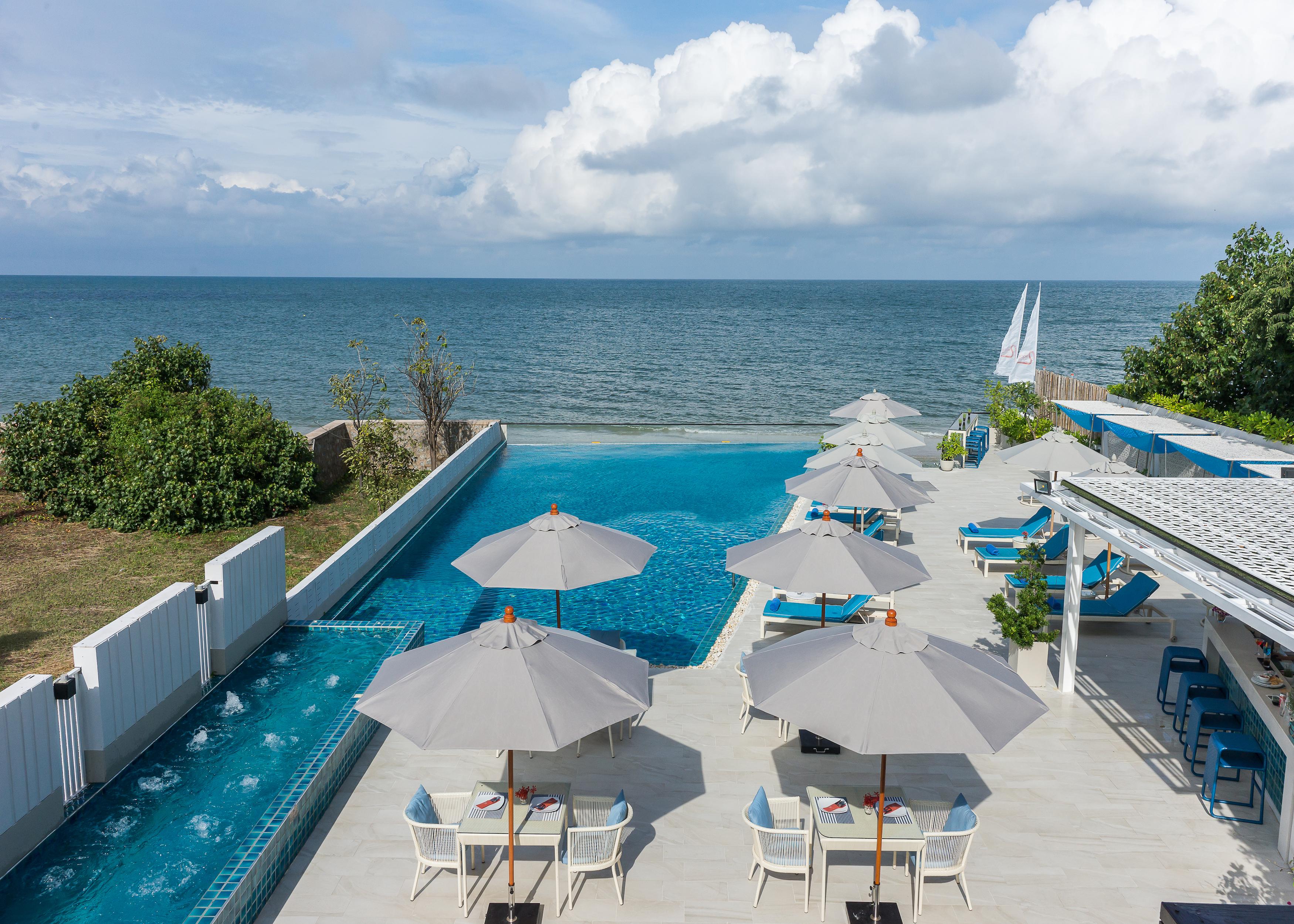 The Rock Hua Hin Beachfront Spa Resort Buitenkant foto