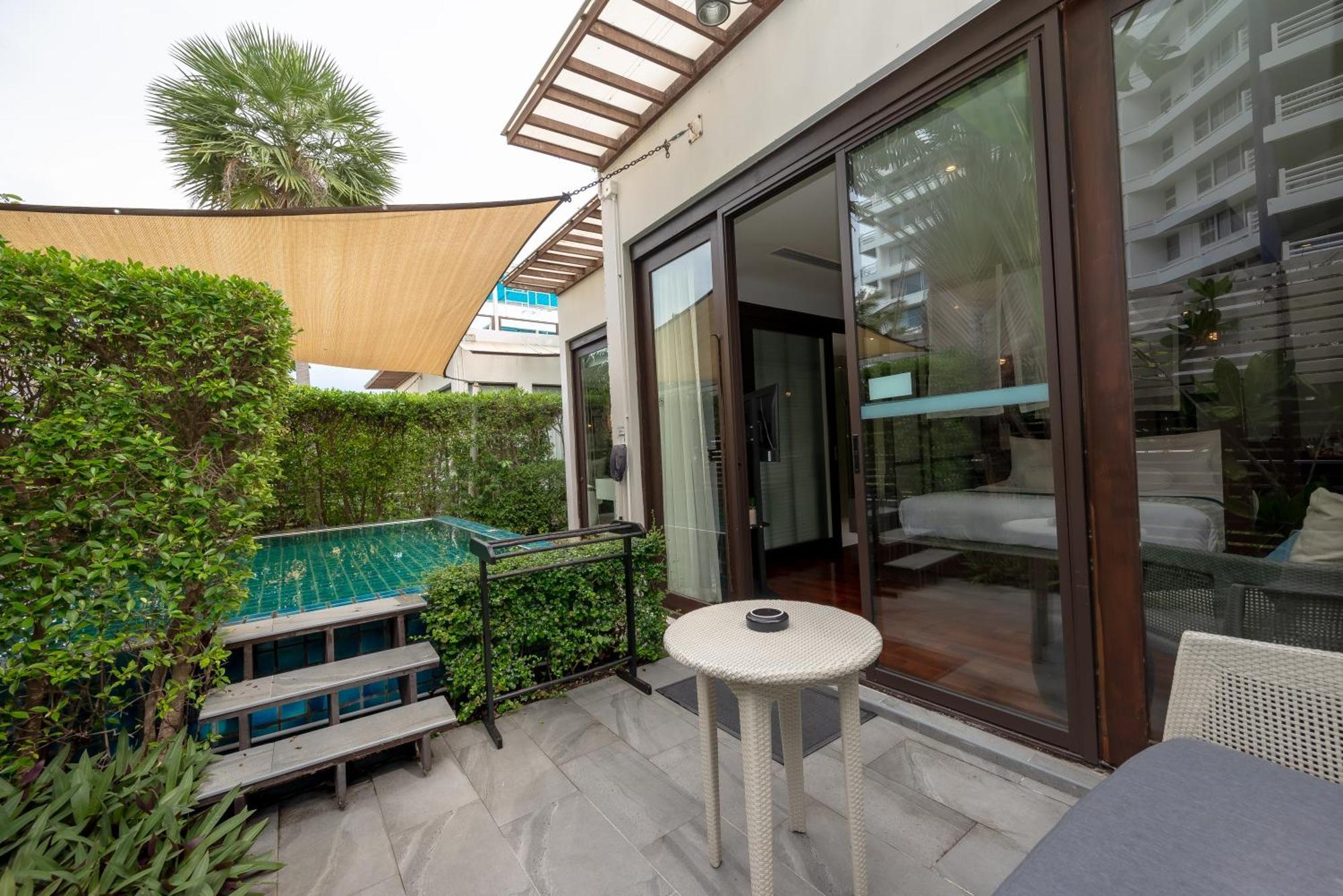 The Rock Hua Hin Beachfront Spa Resort Buitenkant foto