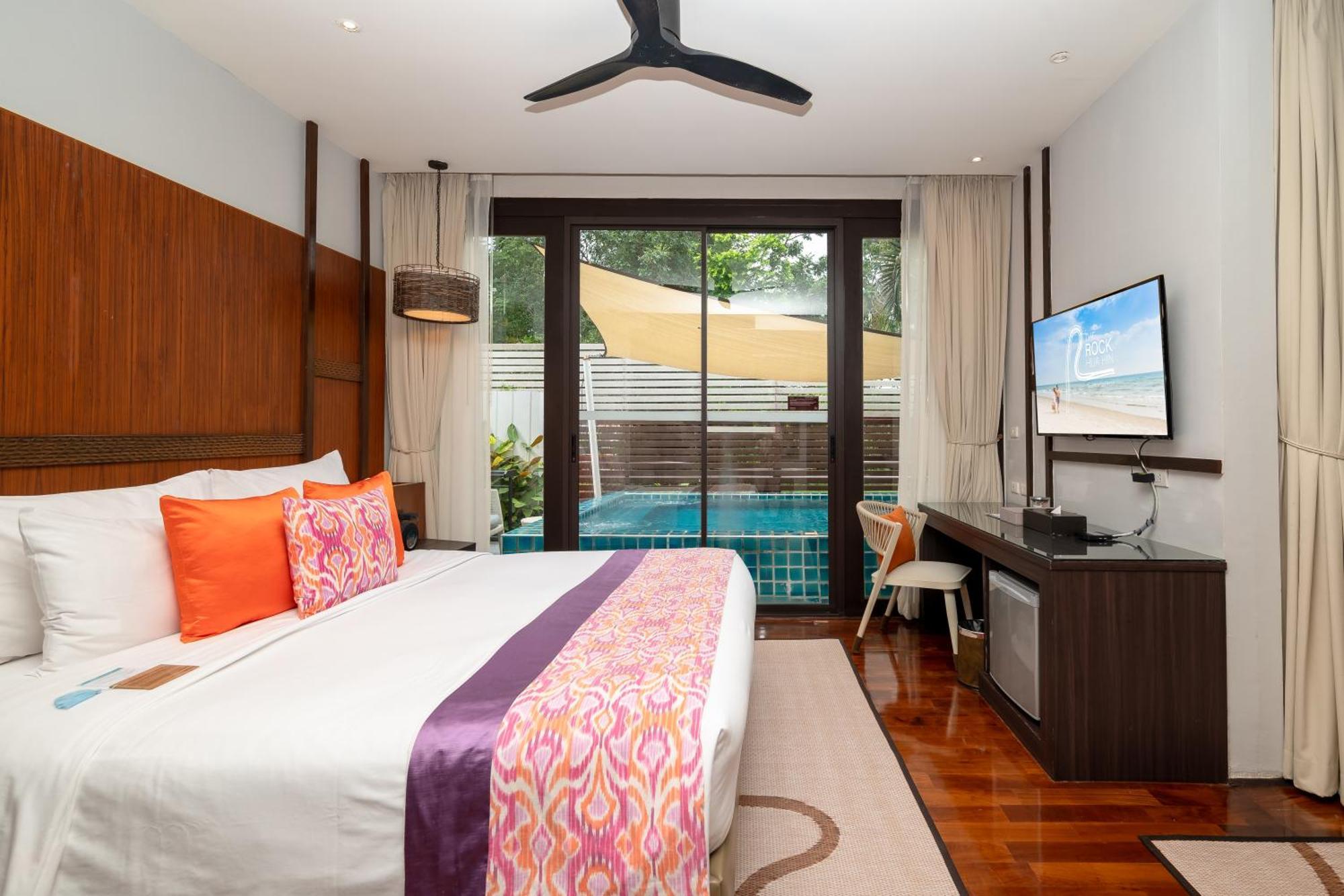 The Rock Hua Hin Beachfront Spa Resort Buitenkant foto