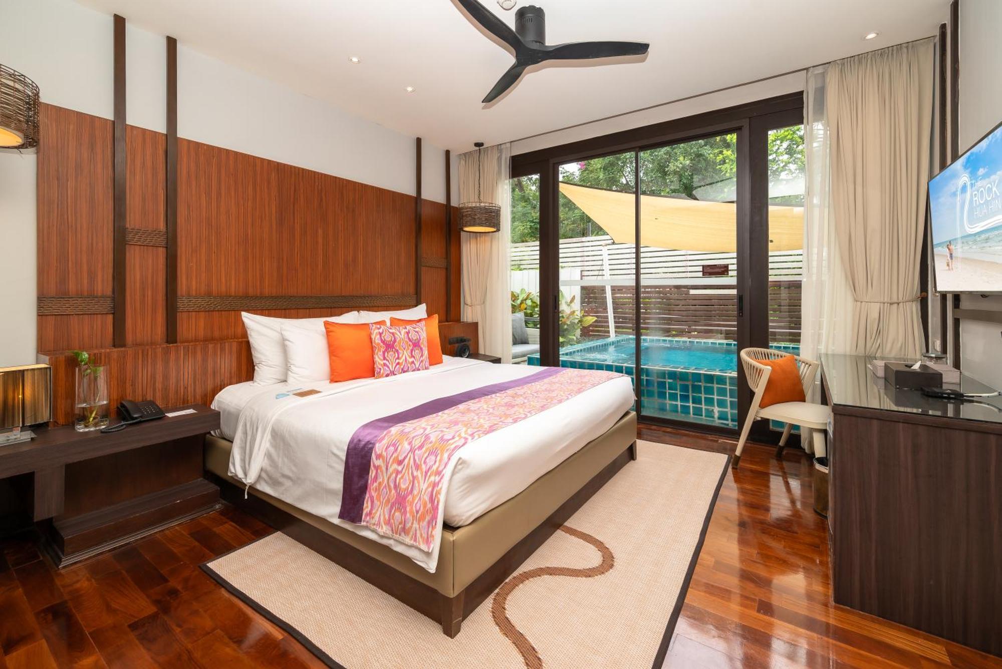 The Rock Hua Hin Beachfront Spa Resort Buitenkant foto