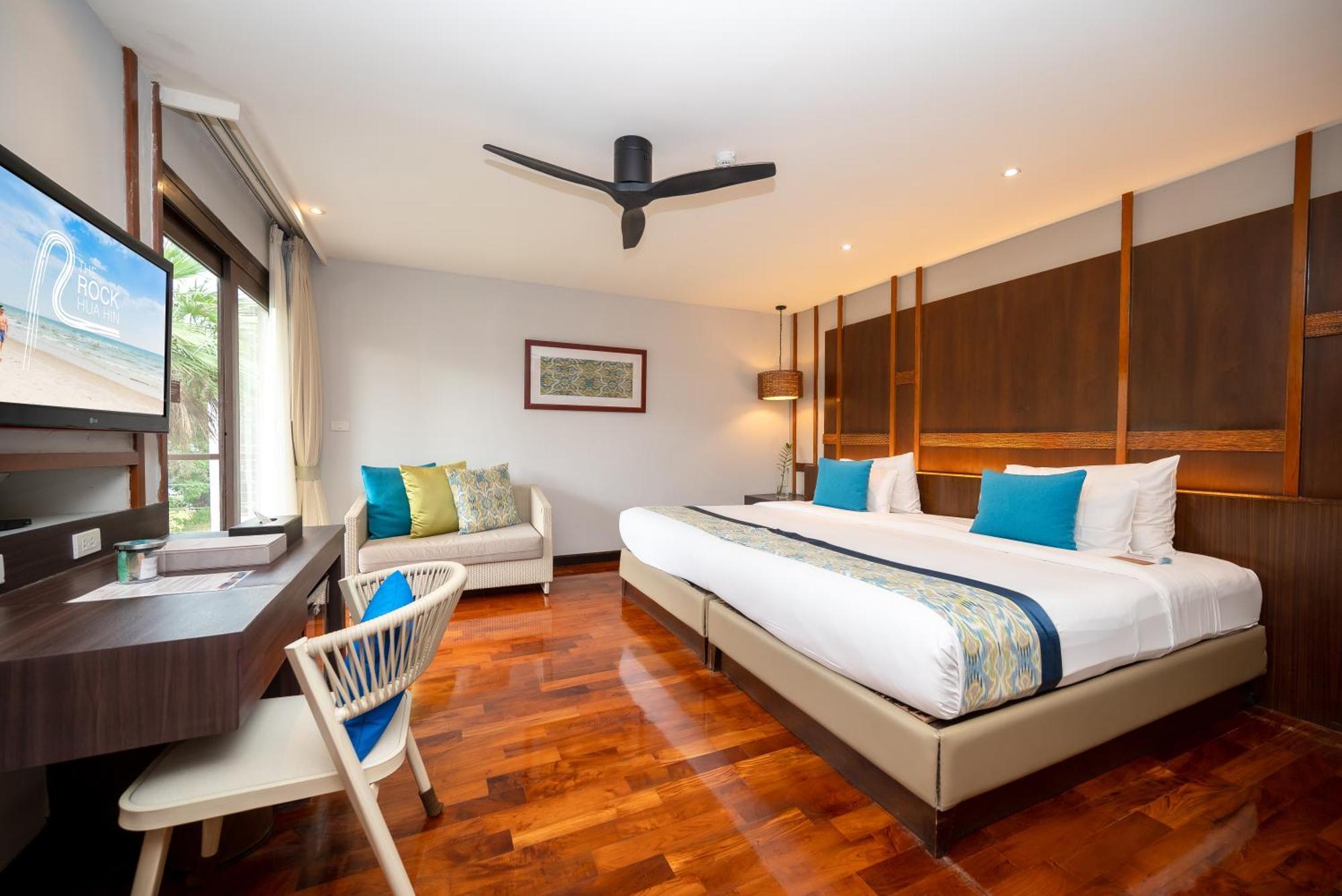 The Rock Hua Hin Beachfront Spa Resort Buitenkant foto