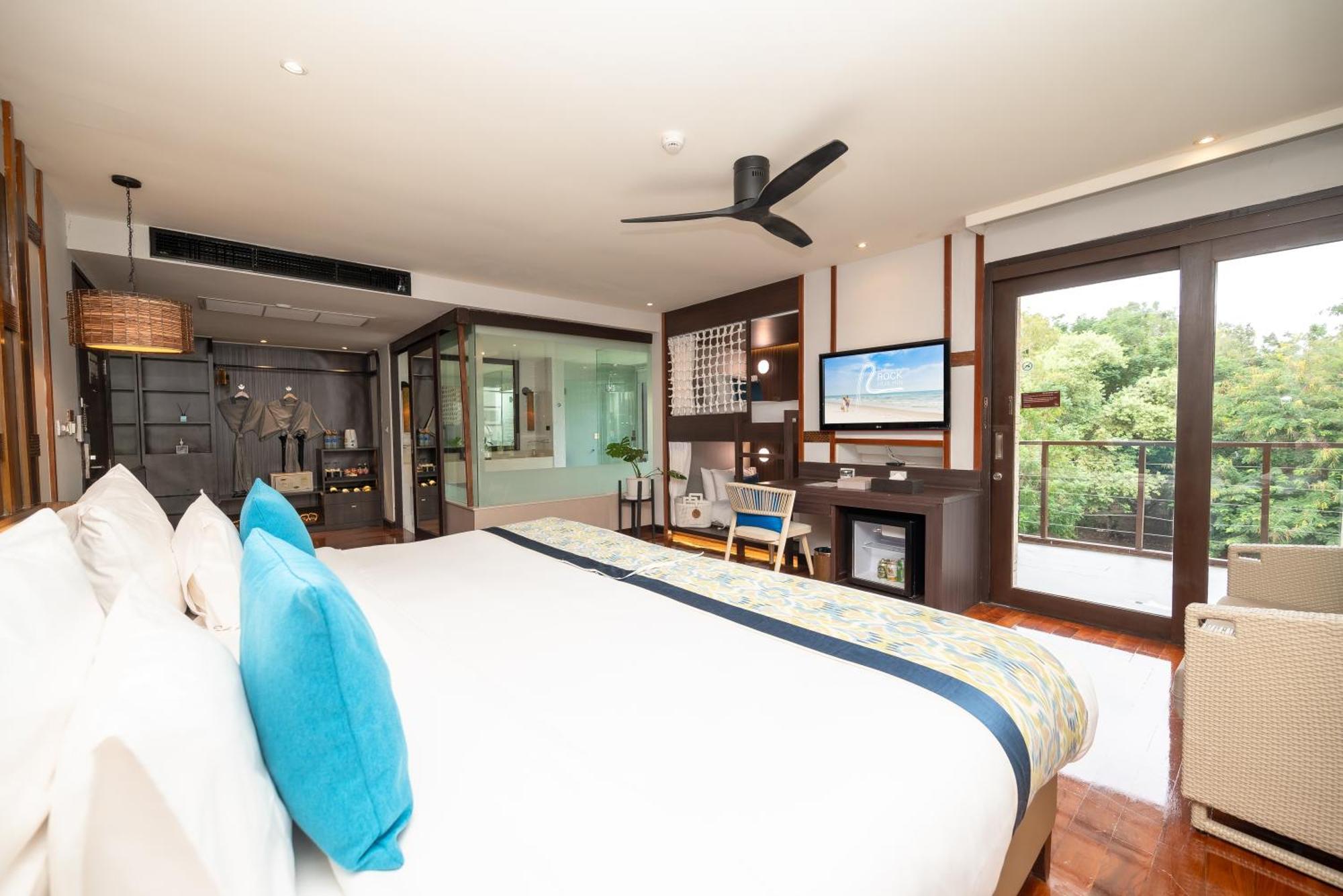 The Rock Hua Hin Beachfront Spa Resort Buitenkant foto