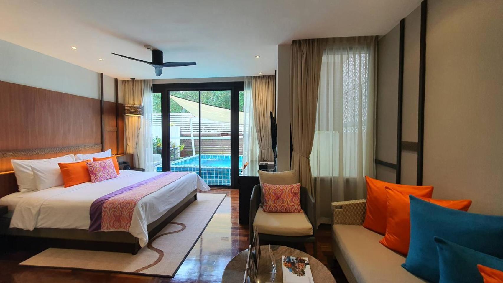 The Rock Hua Hin Beachfront Spa Resort Buitenkant foto